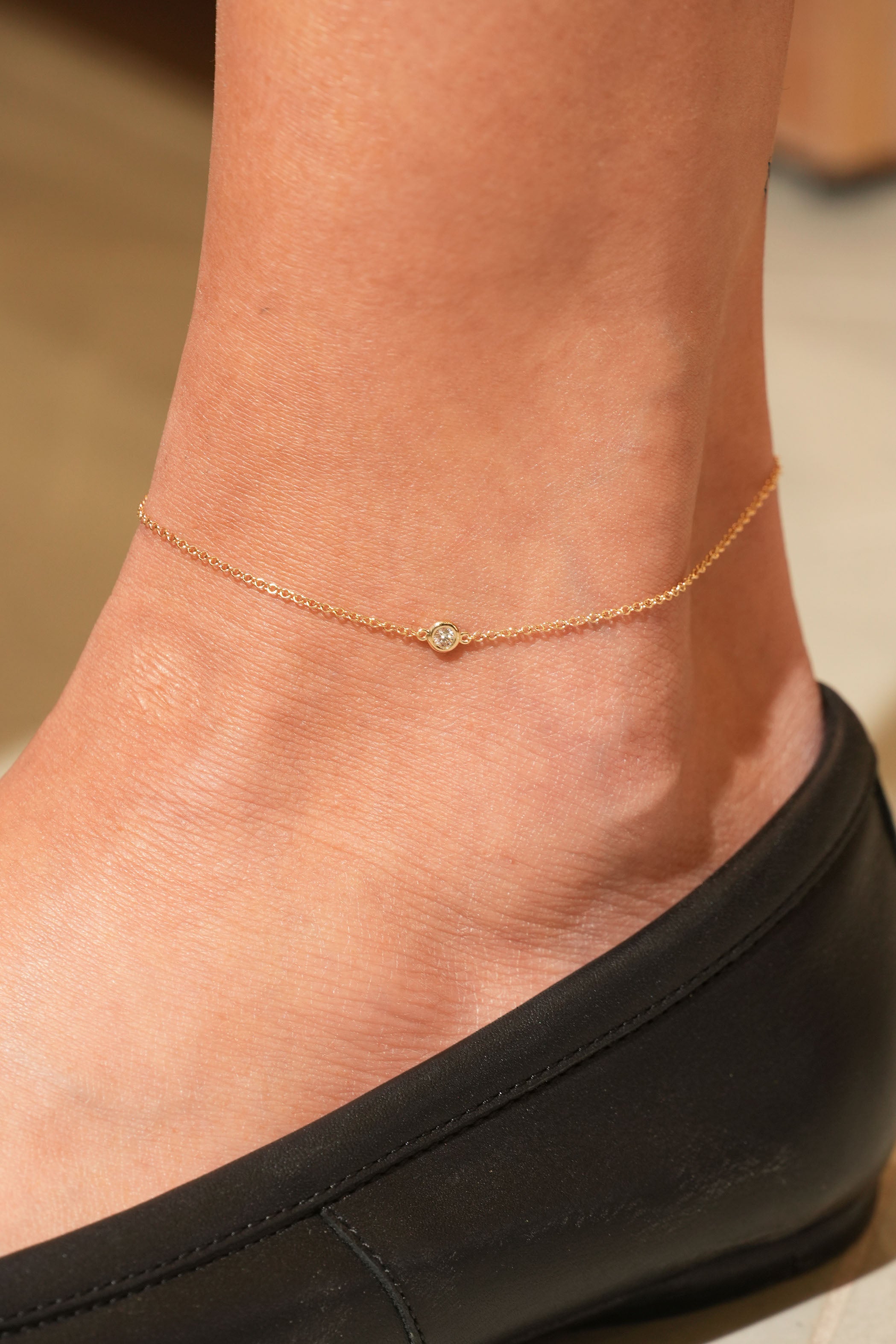 Solitaire Bezel Diamond Anklet Secondary image