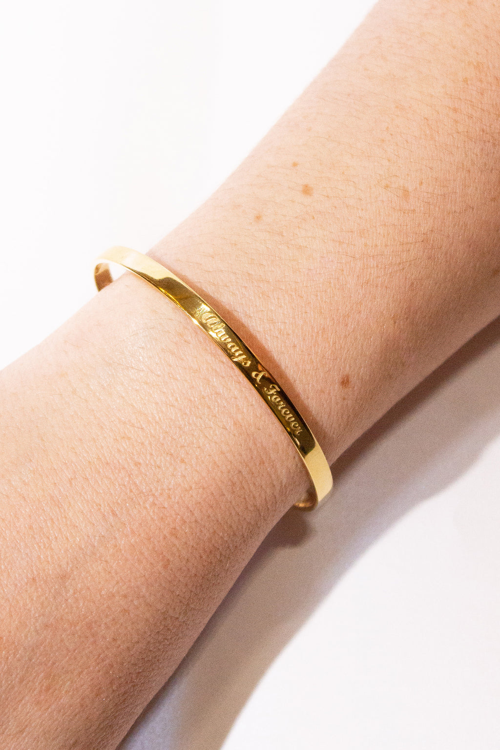 Engravable Diamond Pierced Bracelet