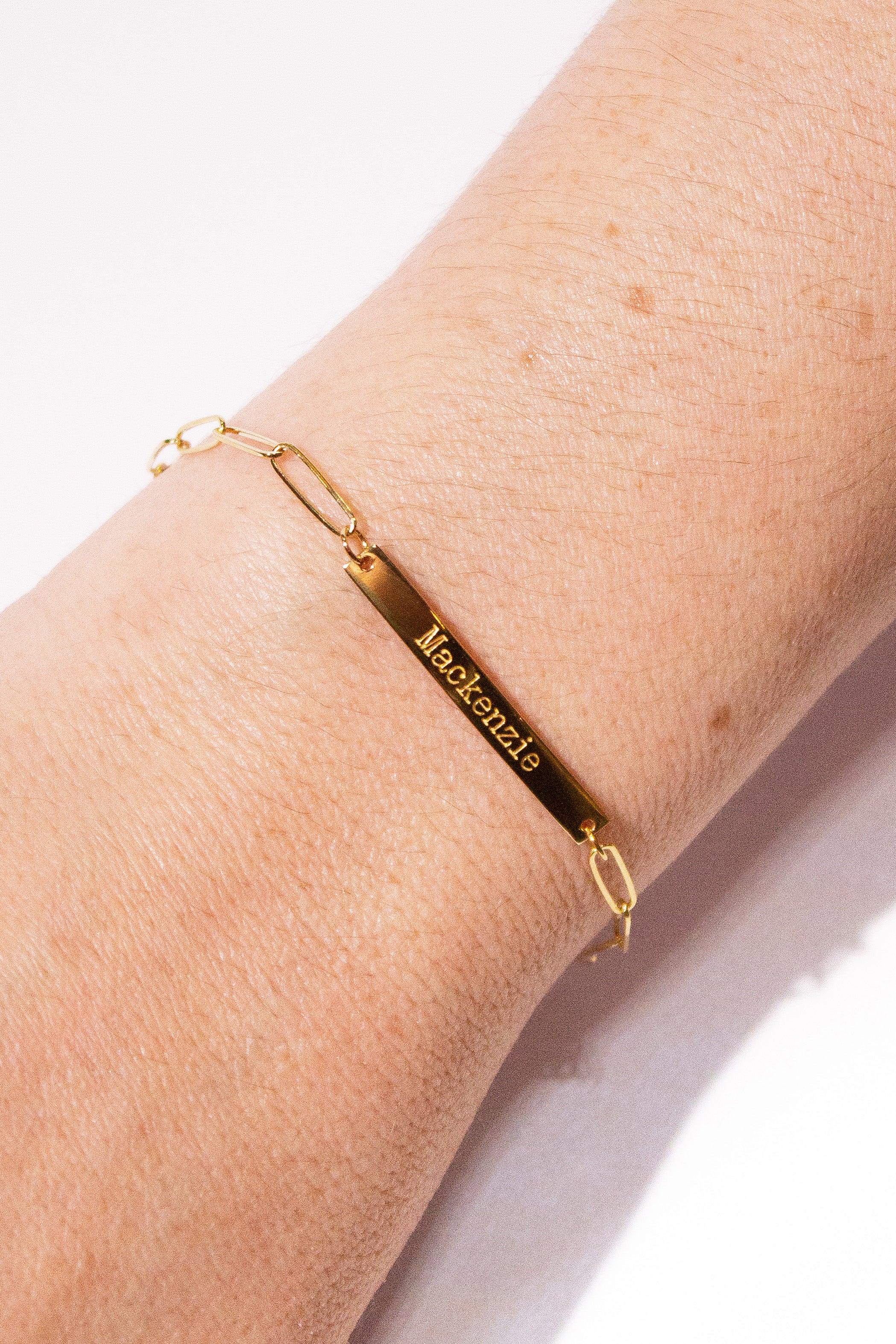 Engravable Bar Bracelet