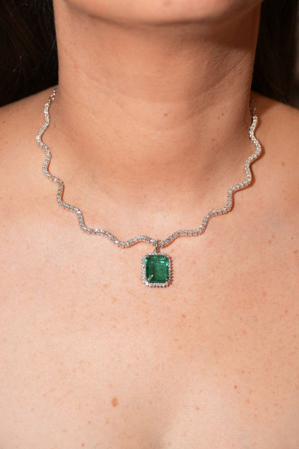Halo Stepcut Emerald Charm