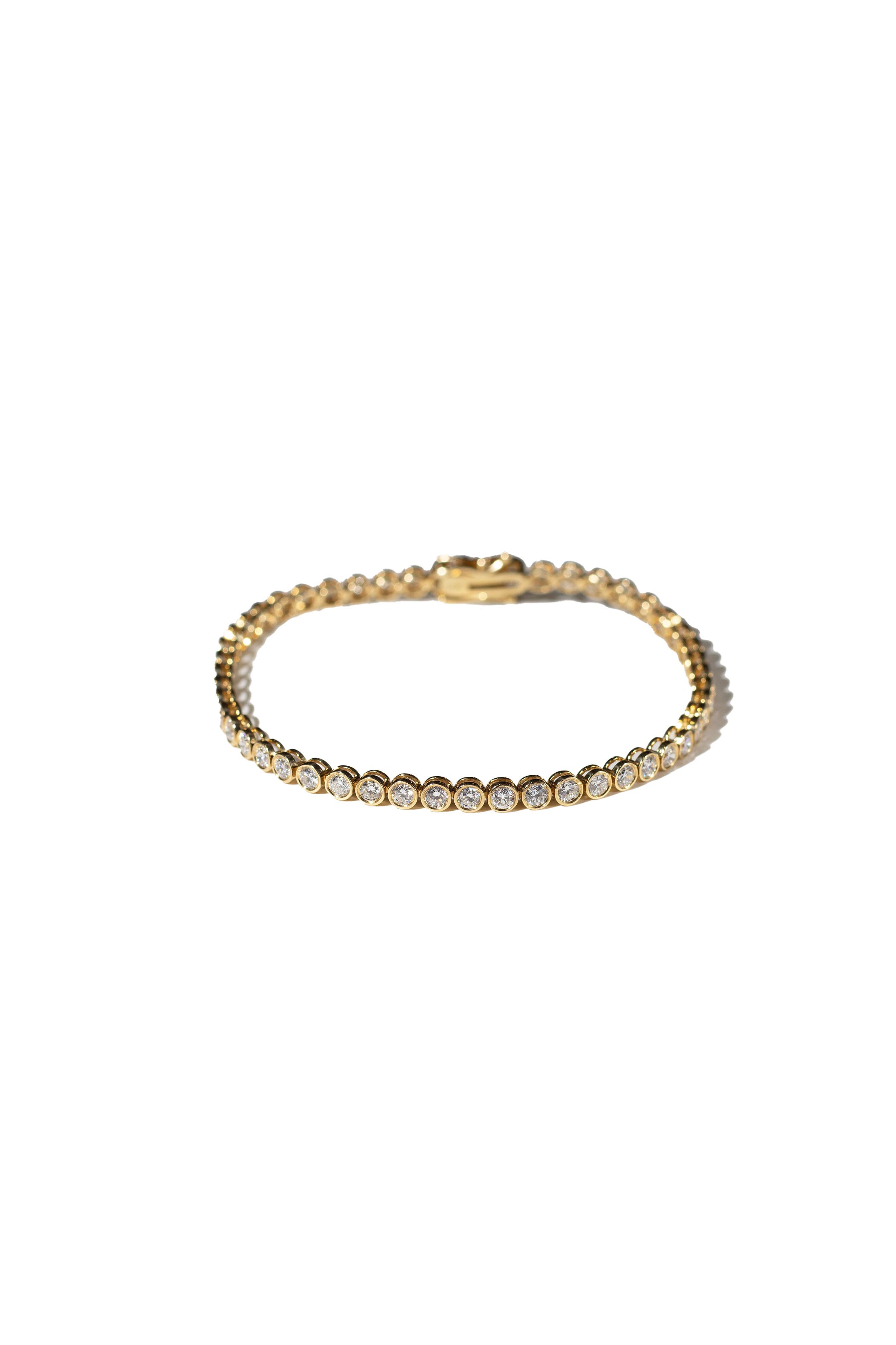 Round Bezel Set Diamond Bracelet