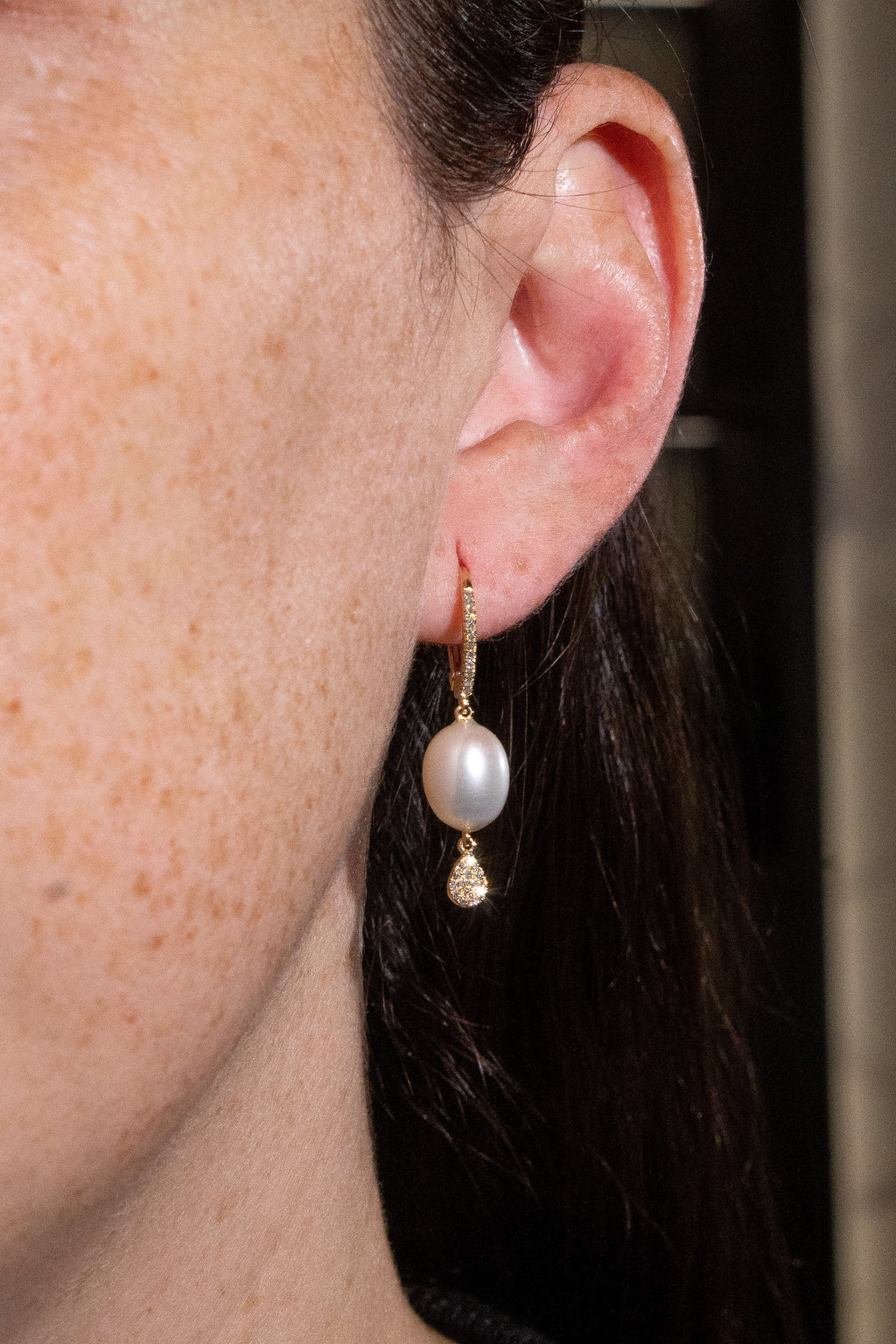 Pearl Earrings Hanging Pear